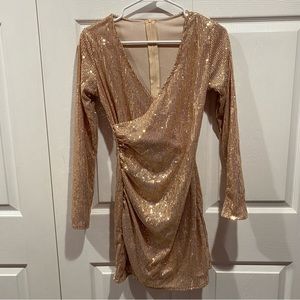 Gold Sequin Plunge Dress for Sale up to 90% Off: Poshmark Gold Sequin Plunge Dress for Sale up to 90% Off: Poshmark
